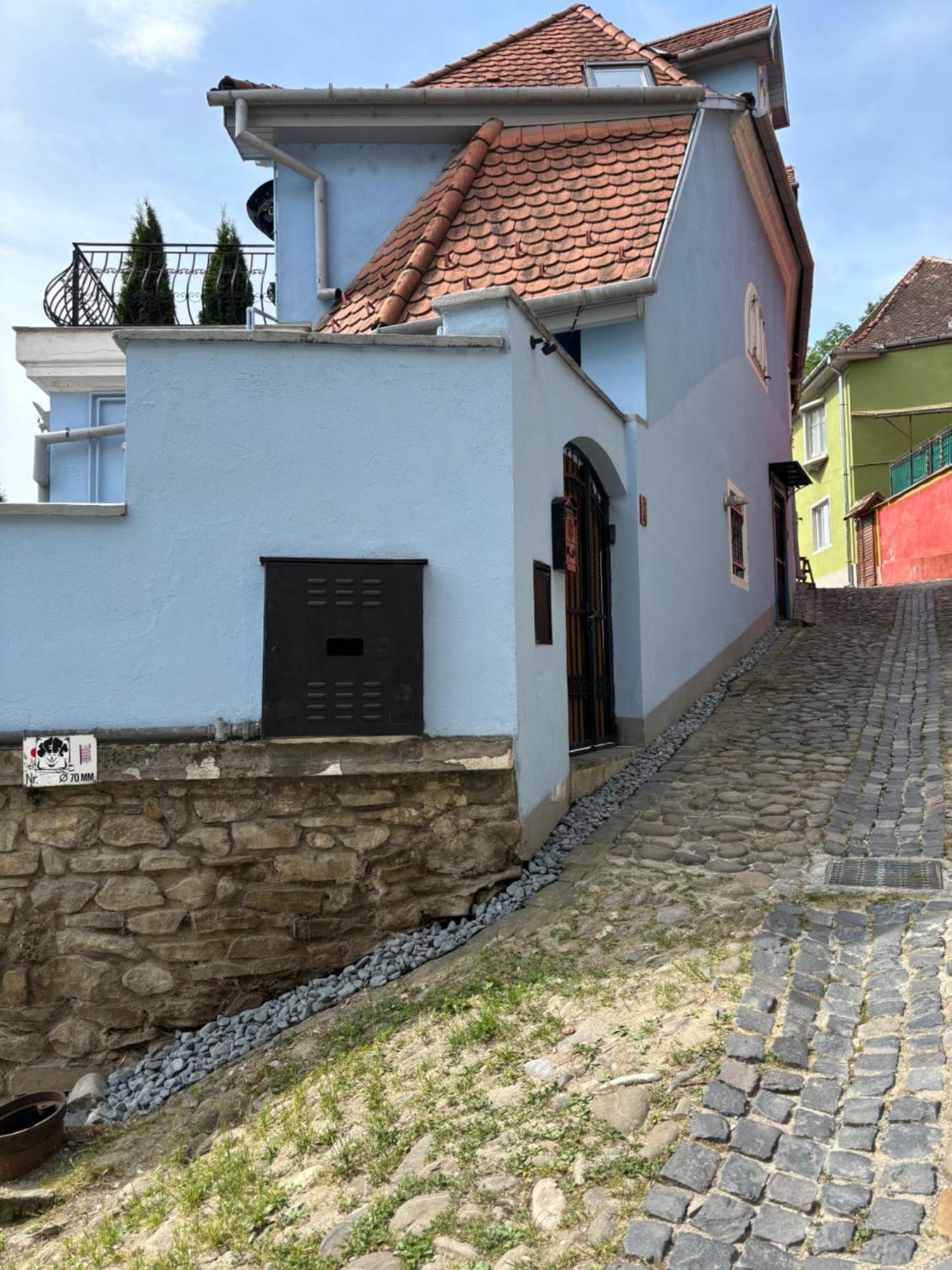 Blue House Citadel Elite Sighisoara Lägenhet Exteriör bild